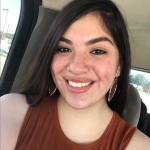 Meet your Posher, Misty